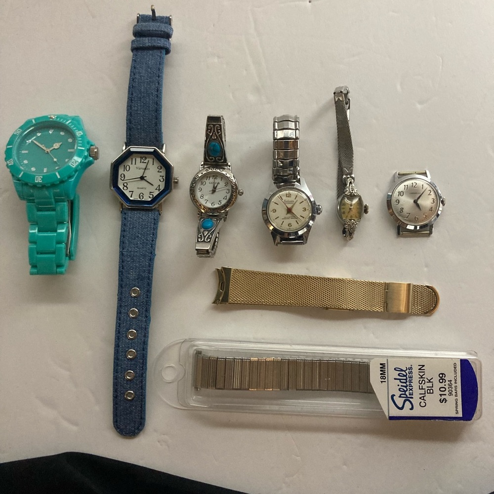 Lot of Vintage Women Watches